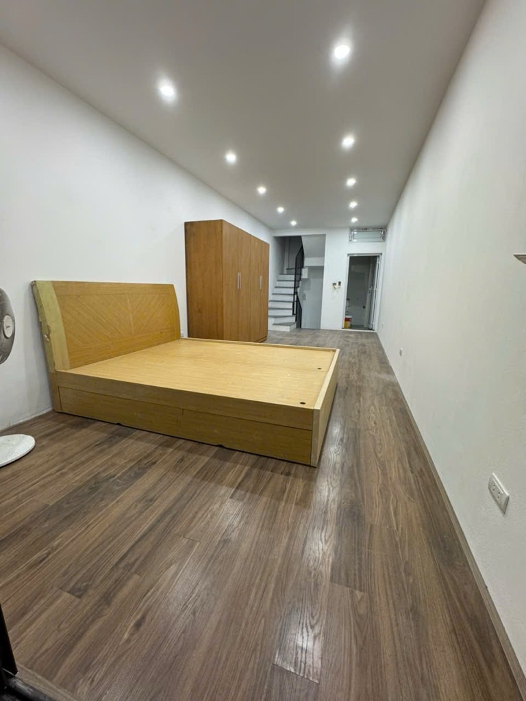 Bán nhà Phan Đình Giót - diện tích 30m2 3 tầng - Lô góc, ô tô lùi cửa - giá 2,98 tỷ