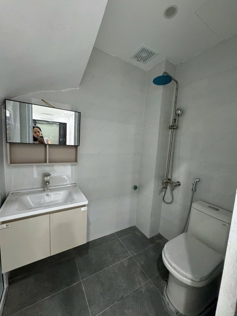 Bán nhà Phan Đình Giót - diện tích 30m2 3 tầng - Lô góc, ô tô lùi cửa - giá 2,98 tỷ