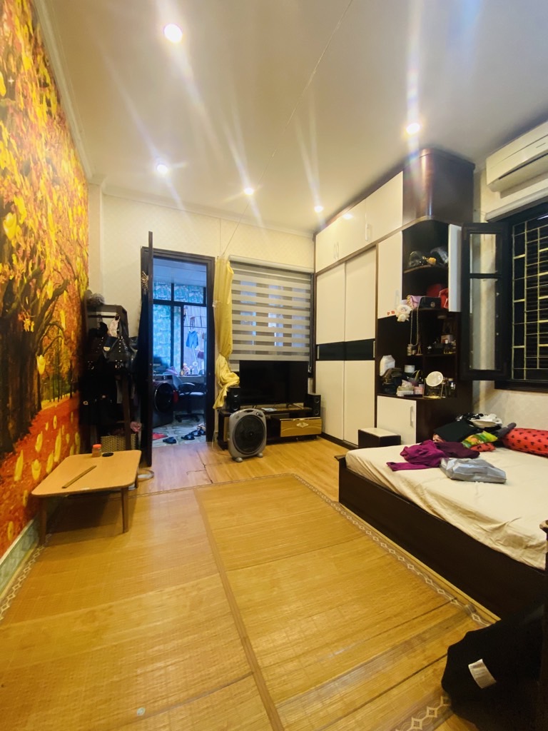 Bán nhà Tây Sơn - diện tích 46,6m2 1 tầng - ô tô đỗ chân cầu thang - giá 5,7 tỷ