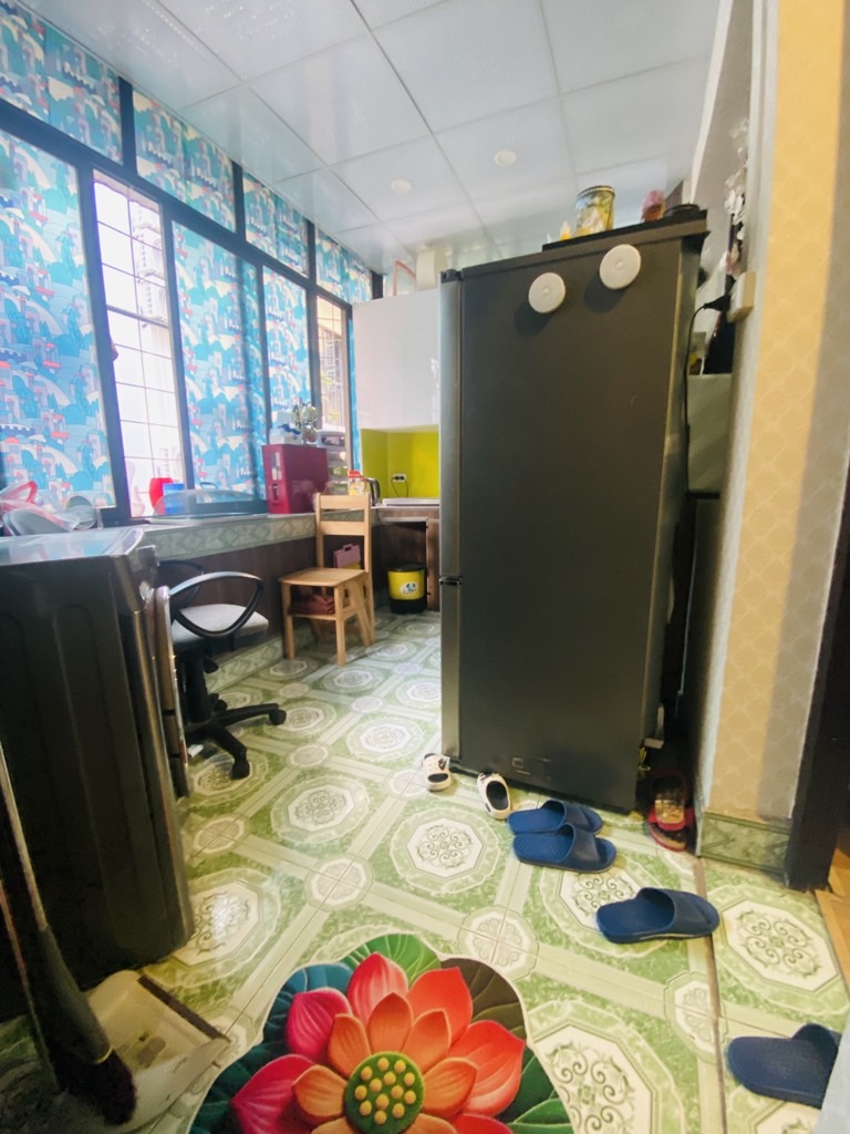 Bán nhà Tây Sơn - diện tích 46,6m2 1 tầng - ô tô đỗ chân cầu thang - giá 5,7 tỷ