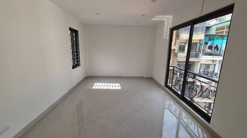 Bán nhà Bùi Xương Trạch - diện tích 30m2 5 tầng - Lô góc đủ công năng - giá 8,3 tỷ