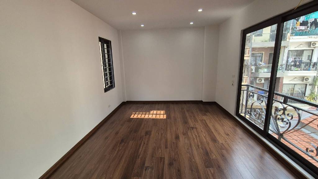 Bán nhà Bùi Xương Trạch - diện tích 30m2 5 tầng - Lô góc đủ công năng - giá 8,3 tỷ