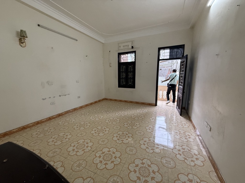 Bán nhà Trương Định - diện tích 36.1m2 3 tầng - ô tô vào tận cửa - giá 11,7 tỷ