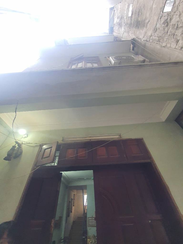 Bán nhà Nguyễn Khoái - diện tích 45m2 5 tầng - Ô tô đỗ gần - giá 8,5 tỷ