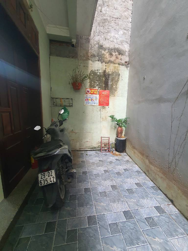 Bán nhà Nguyễn Khoái - diện tích 45m2 5 tầng - Ô tô đỗ gần - giá 8,5 tỷ