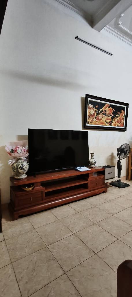 Bán nhà Hoàng Mai - diện tích 74.4m2 3 tầng - ô tô đỗ cửa - giá 19,5 tỷ