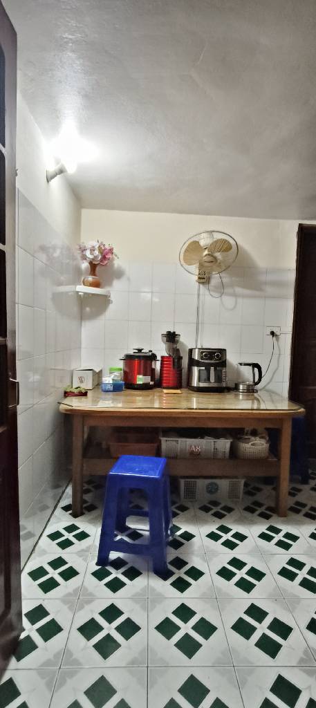 Bán nhà Hoàng Mai - diện tích 74.4m2 3 tầng - ô tô đỗ cửa - giá 19,5 tỷ