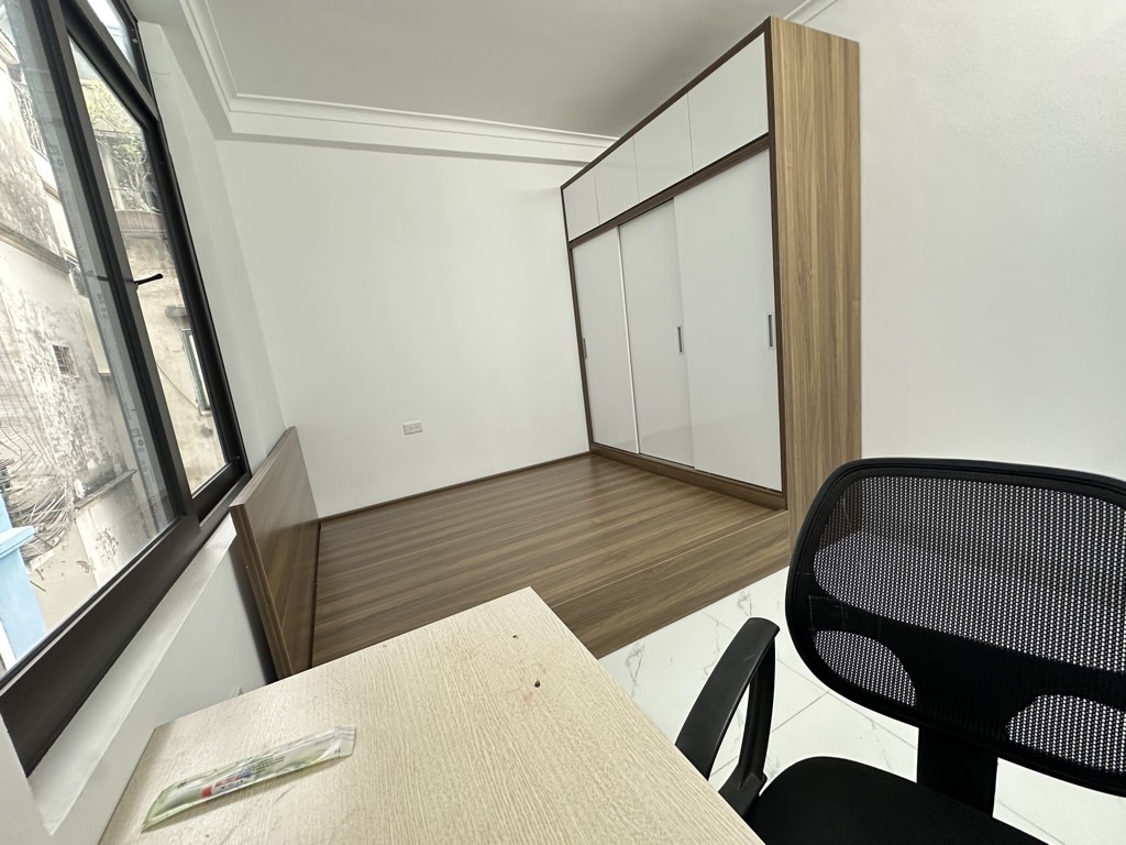 Bán nhà Đê Trần Khát Chân - diện tích 37m2 4 tầng - Nhà đẹp ở ngay - giá 8,2 tỷ