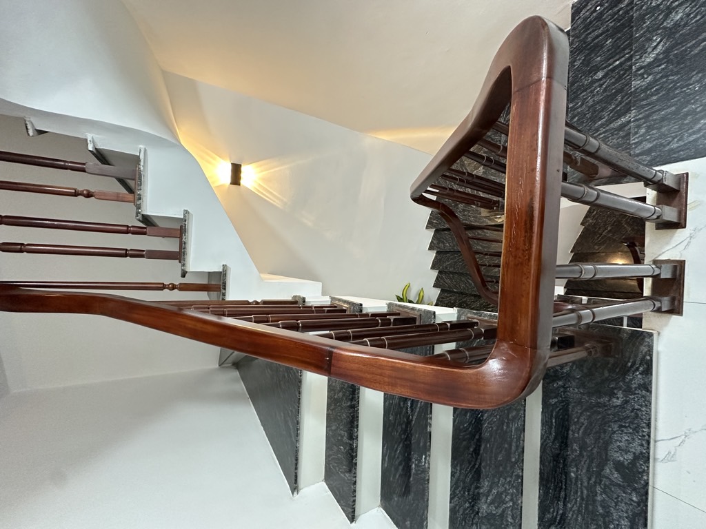 Bán nhà Đê Trần Khát Chân - diện tích 37m2 4 tầng - Nhà đẹp ở ngay - giá 8,2 tỷ