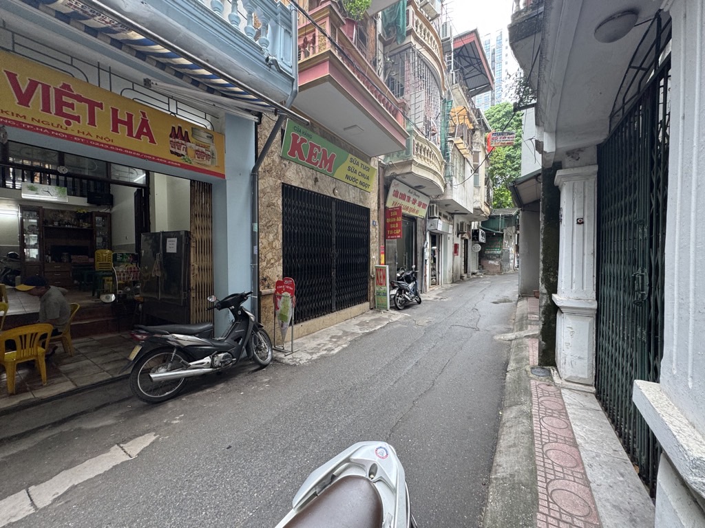 Bán nhà Kim Ngưu - diện tích 51m2 3 tầng - Ô TÔ TẢI ĐỖ CỬA - giá 13,6 tỷ