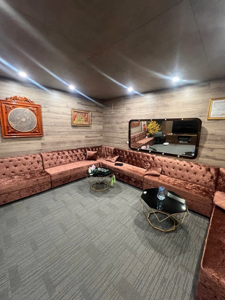 Bán nhà Pháo đài Láng - diện tích 60m2 5 tầng - lô góc - giá 18,8 tỷ