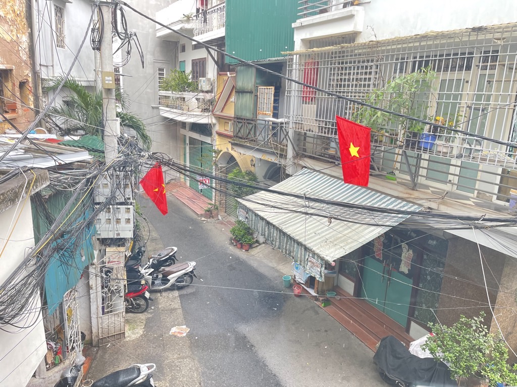 Bán nhà Khu TT Hồng Hà - diện tích 16,1m2 3 tầng - Lô góc, ô tô đỗ cửa - giá 7,3 tỷ