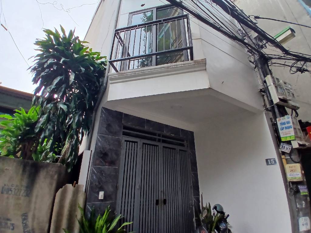 Bán nhà Nguyễn Khoái - diện tích 36m2 4 tầng - ô tô đỗ cửa - giá 5,6 tỷ