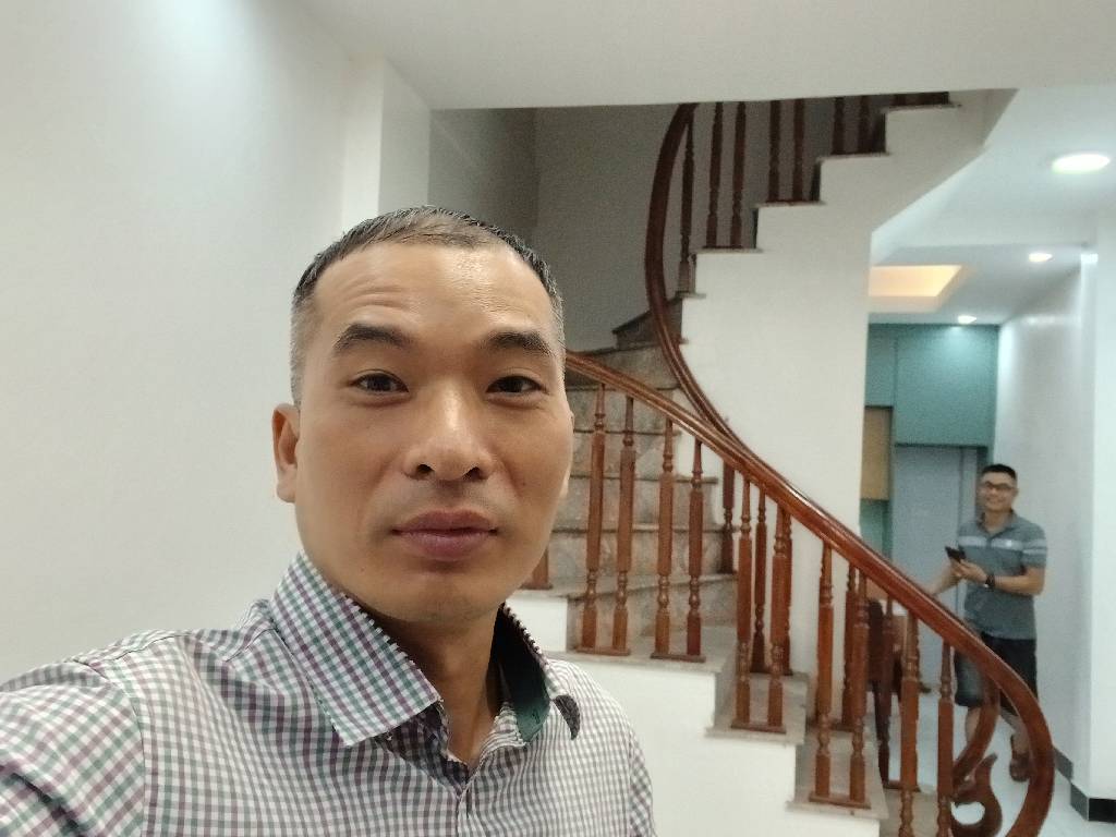 Bán nhà Nguyễn Khoái - diện tích 36m2 4 tầng - ô tô đỗ cửa - giá 5,6 tỷ