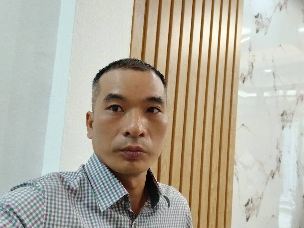 Bán nhà Nguyễn Khoái - diện tích 36m2 4 tầng - ô tô đỗ cửa - giá 5,6 tỷ