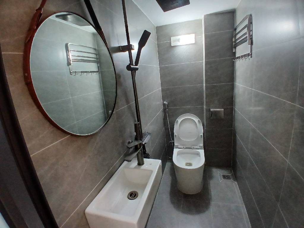 Bán nhà Nguyễn Khoái - diện tích 36m2 4 tầng - ô tô đỗ cửa - giá 5,6 tỷ