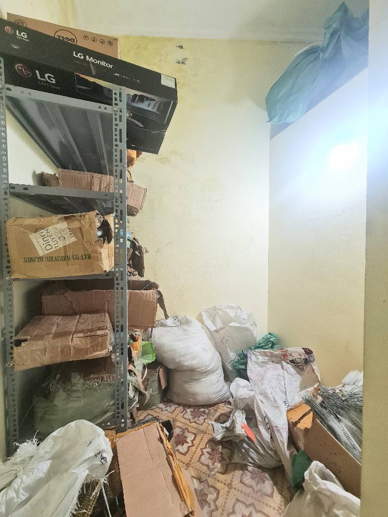 Bán nhà Đê Tô Hoàng - diện tích 38.7m2 3 tầng - LÔ GÓC - Ô TÔ TRÁNH - giá 13,8 tỷ