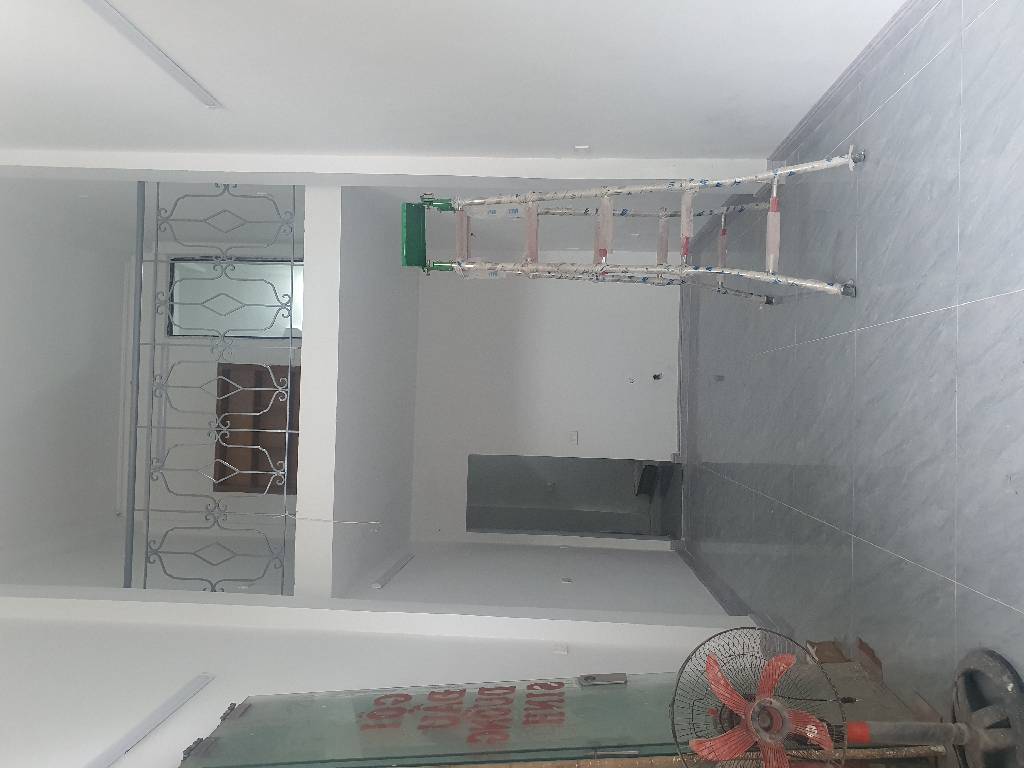 Bán nhà Trương Định - diện tích 32m2 5 tầng - Ô TÔ TRÁNH - giá 10,5 tỷ