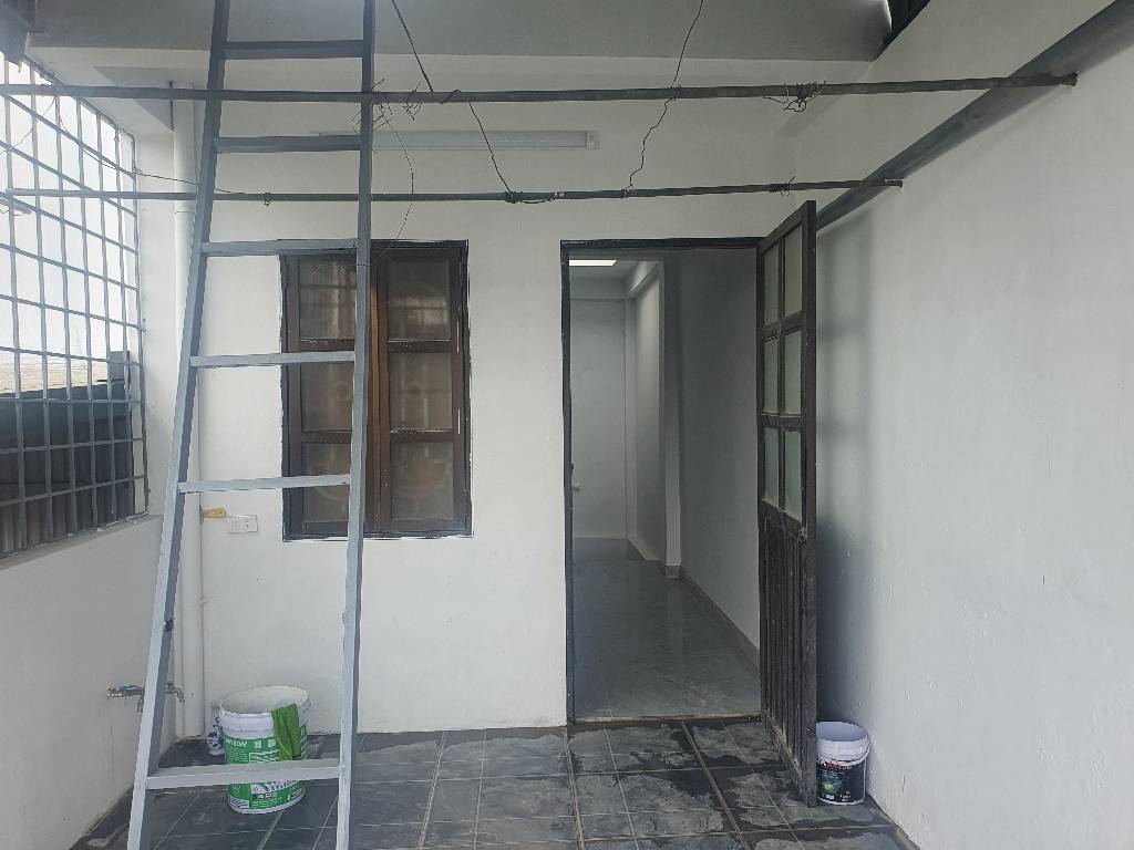 Bán nhà Trương Định - diện tích 32m2 5 tầng - Ô TÔ TRÁNH - giá 10,5 tỷ