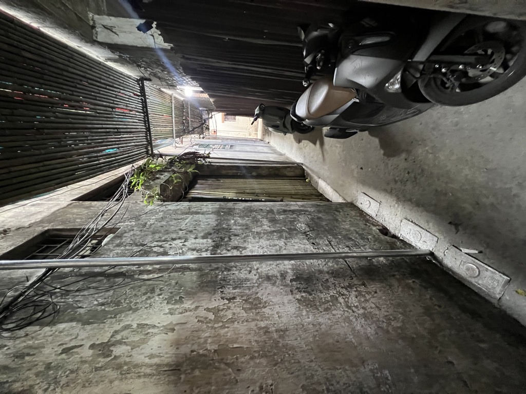 Bán nhà Chính Kinh - diện tích 54,4m2 2 tầng - Đất hiếm, sổ vuông bánh chưng - giá 17,5 tỷ