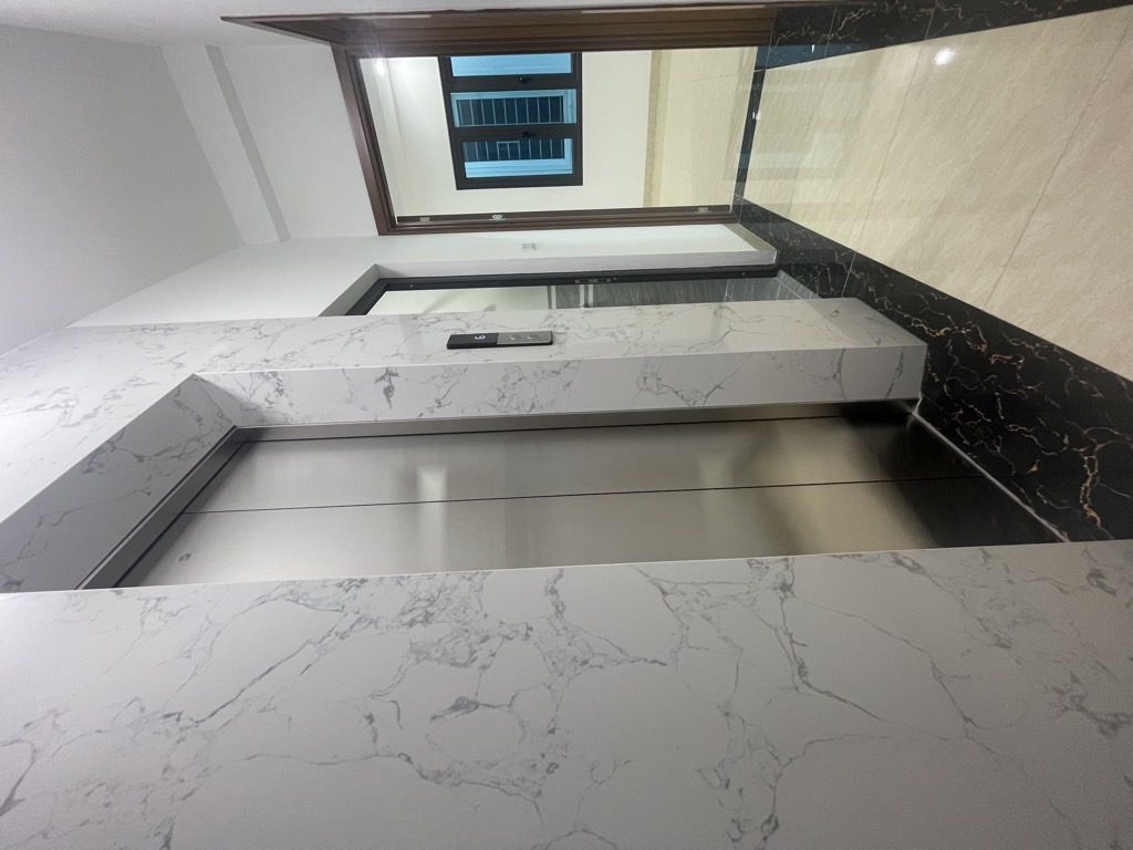 Bán nhà Giáp Bát - diện tích 46m2 6 tầng - Lô góc, thang máy - giá 14,3 tỷ