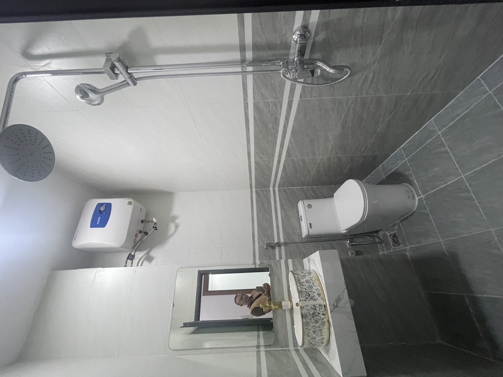 Bán nhà Giáp Bát - diện tích 46m2 6 tầng - Lô góc, thang máy - giá 14,3 tỷ