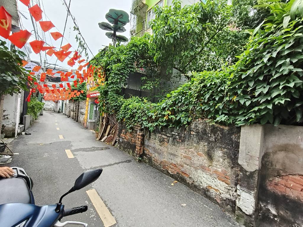 Bán nhà Thúy Lĩnh - diện tích 115m2 1 tầng - ô tô vào nhà thoải mái - giá 16,2 tỷ