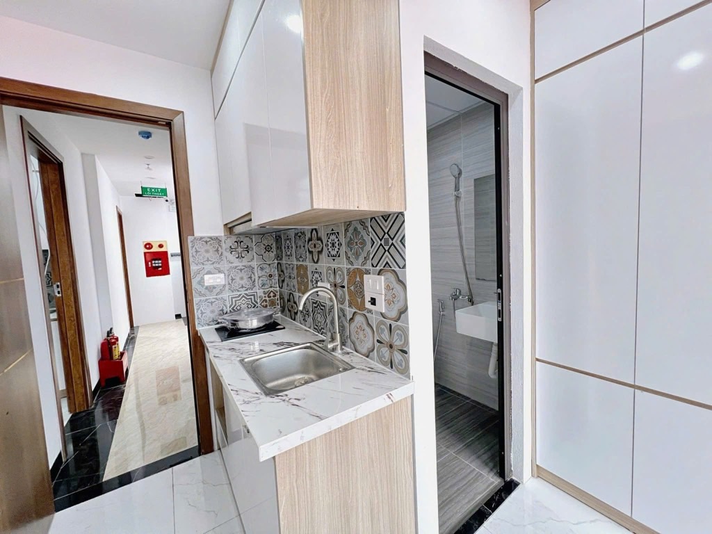 Bán nhà Hoàng Văn Thái - diện tích 60.2m2 7 tầng - Căn hộ dịch vụ vị trí đẹp - giá 20,5 tỷ