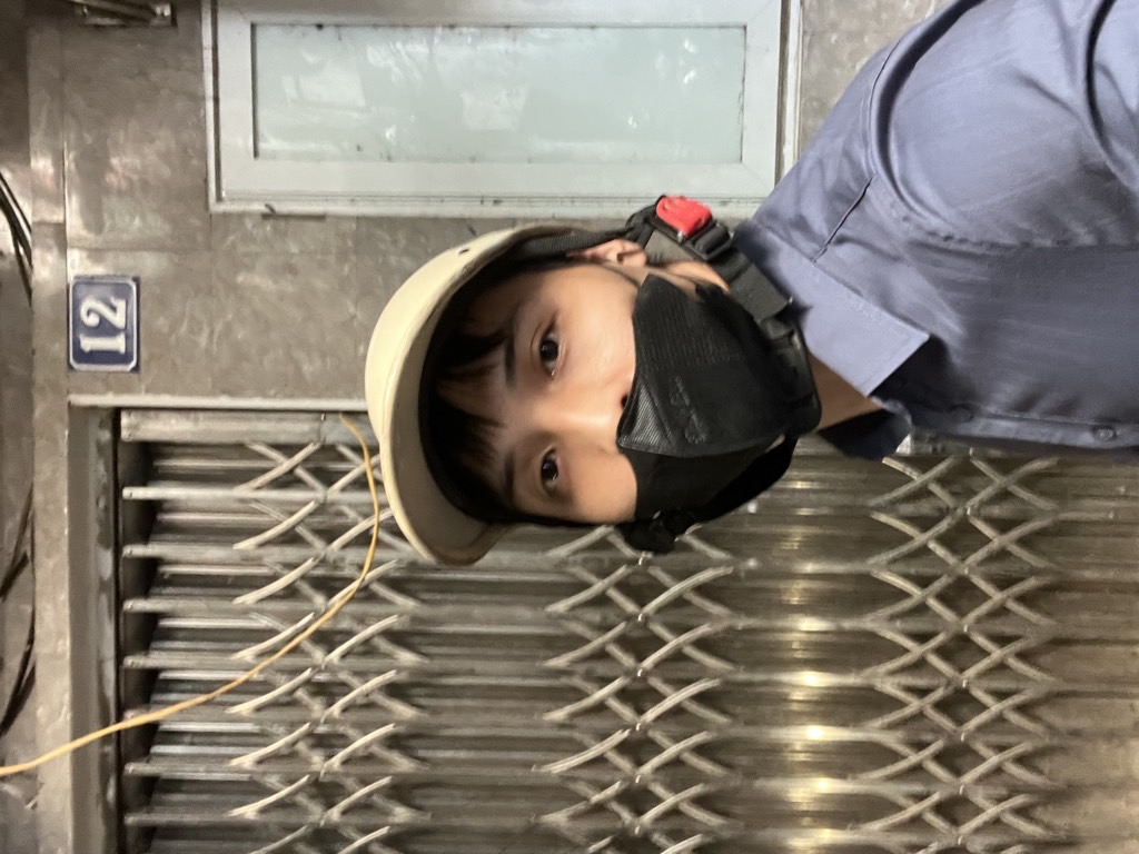 Bán nhà Phan Phù Tiên - diện tích 35m2 6 tầng - thang máy, nội thất đỉnh - giá 12,3 tỷ