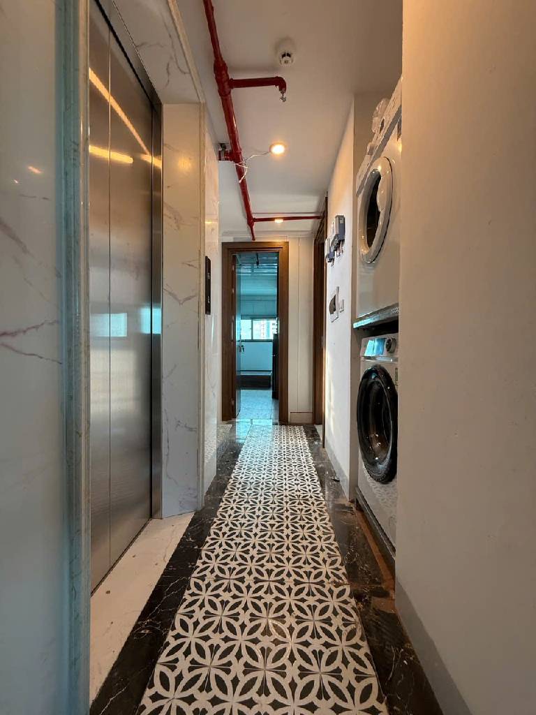 Bán nhà Trương Định - diện tích 59.3m2 7 tầng - Thang máy - giá 13,5 tỷ