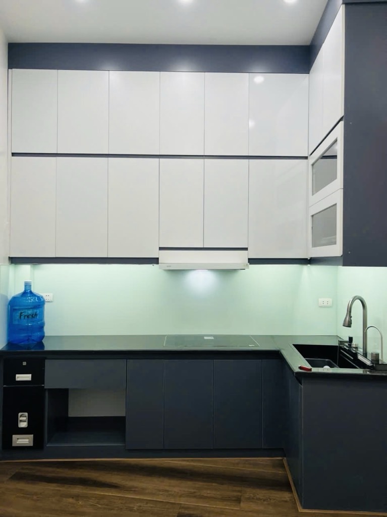 Bán nhà Ngõ Thông Phong - diện tích 40.8m2 4 tầng - Mặt ngách gần phố - giá 8,9 tỷ