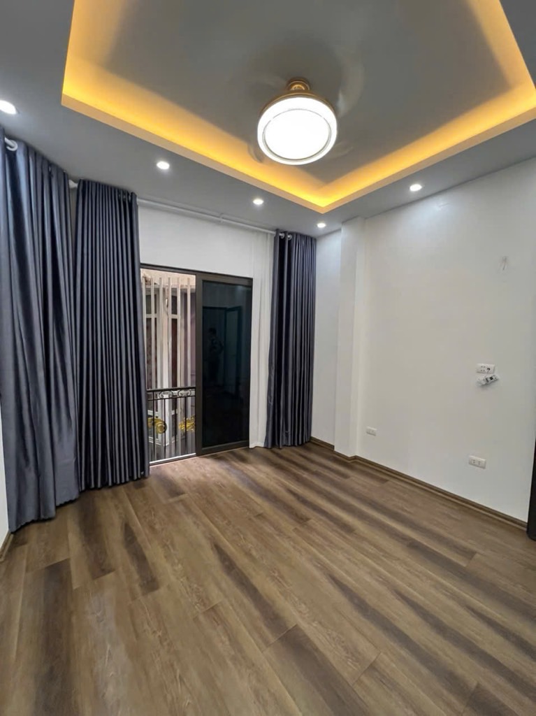 Bán nhà Ngõ Thông Phong - diện tích 40.8m2 4 tầng - Mặt ngách gần phố - giá 8,9 tỷ