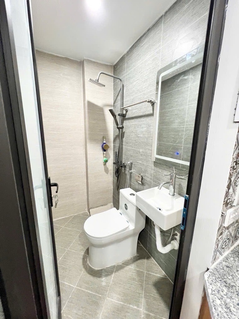 Bán nhà Ngõ Hoàng An A - diện tích 61m2 7 tầng - Thang máy - giá 16,2 tỷ