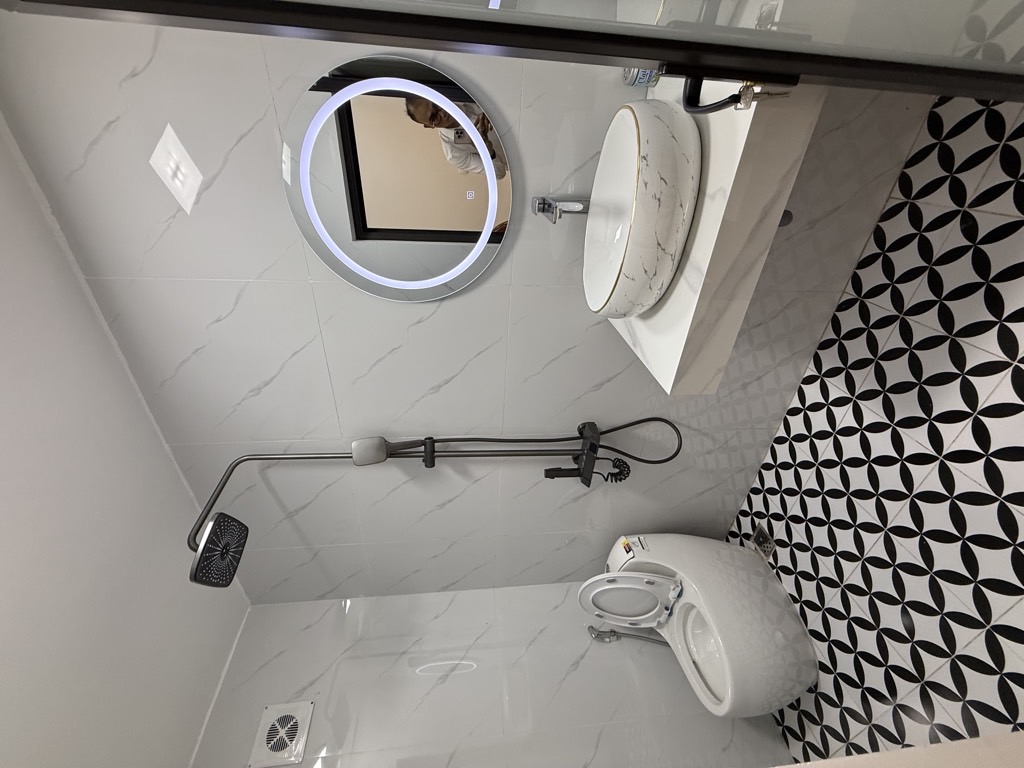 Bán nhà ngõ 40 Thống Nhất - Đại La - 26m2 5 tầng - lô góc thoáng sáng - giá 7,15 tỷ