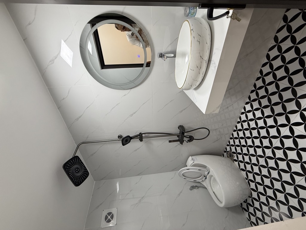 Bán nhà ngõ 40 Thống Nhất - Đại La - 26m2 5 tầng - lô góc thoáng sáng - giá 7,15 tỷ