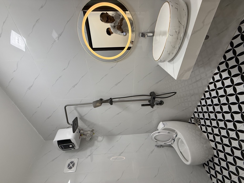 Bán nhà ngõ 40 Thống Nhất - Đại La - 26m2 5 tầng - lô góc thoáng sáng - giá 7,15 tỷ
