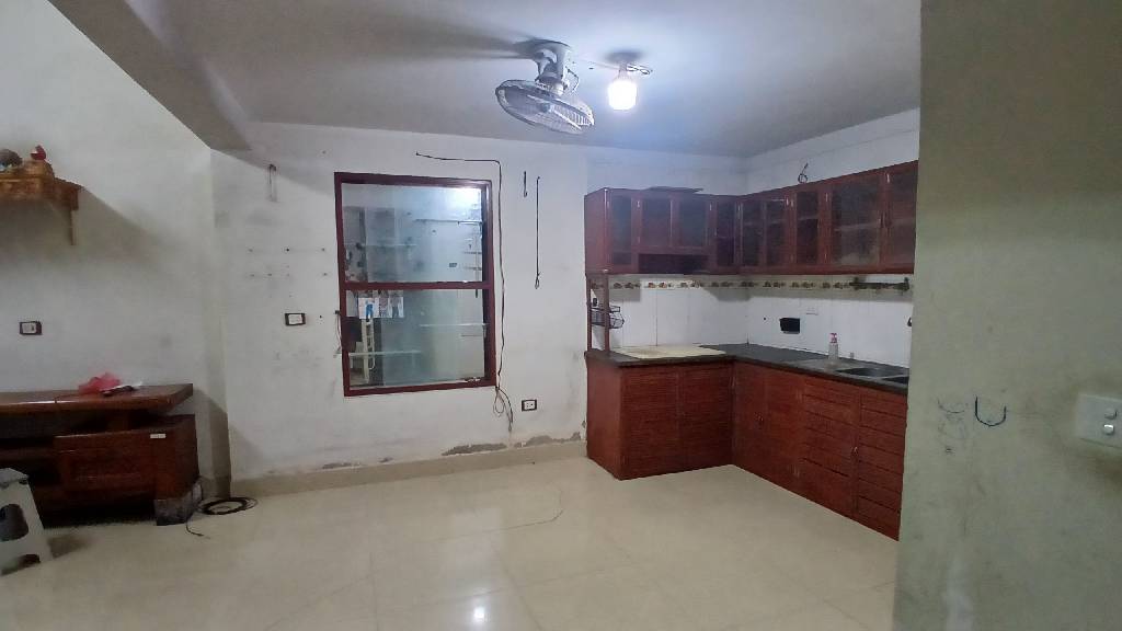 Bán nhà Thịnh Liệt - diện tích 37.5m2 2 tầng - Mảnh đất đẹp vuông vắn nở hậu - giá 7,5 tỷ