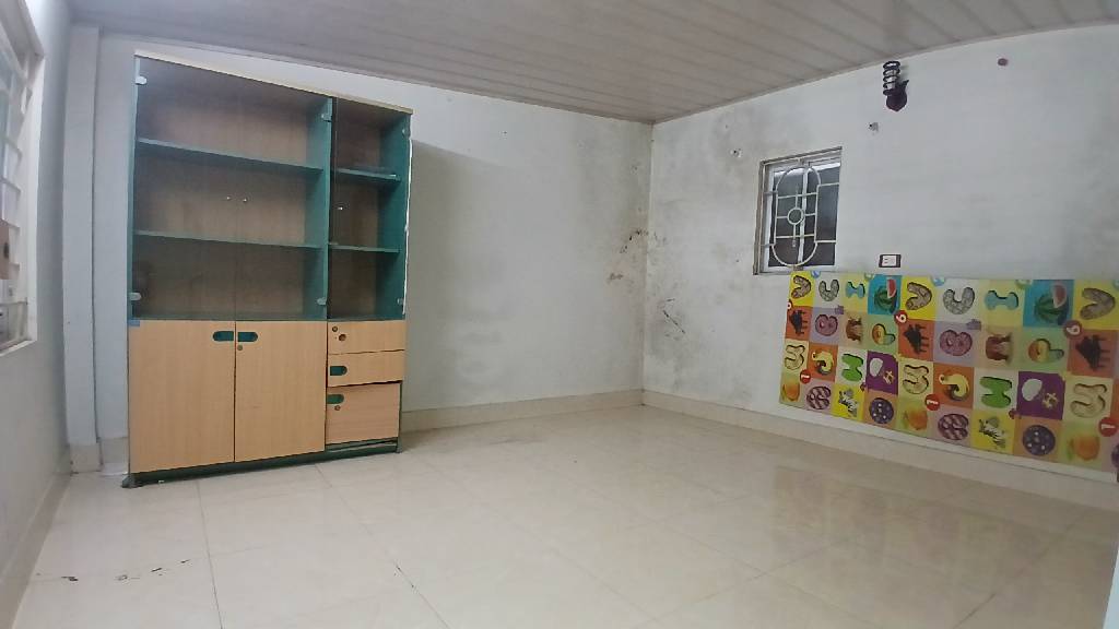 Bán nhà Thịnh Liệt - diện tích 37.5m2 2 tầng - Mảnh đất đẹp vuông vắn nở hậu - giá 7,5 tỷ