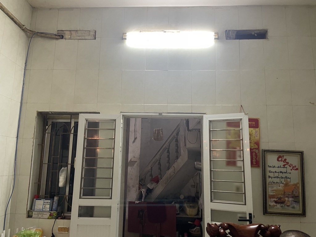 Bán nhà Hoà Bình - diện tích 31,6m2 3 tầng - Ô TÔ SÁT NHÀ - giá 7,4 tỷ