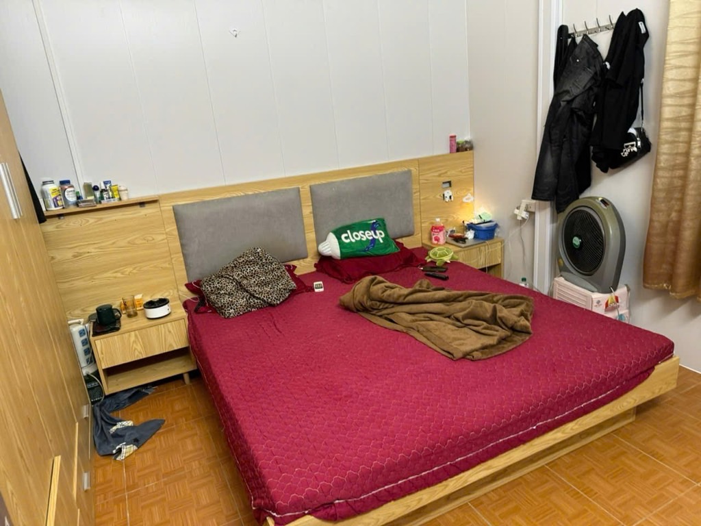 Bán nhà Mai Động - diện tích 180m2 2 tầng - Nhà TT sát mặt phố - giá 5,5 tỷ