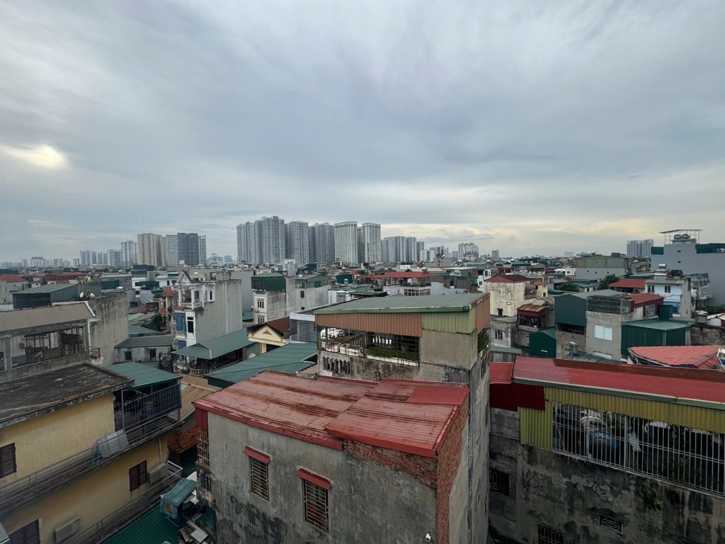 Bán nhà Vĩnh Hưng - diện tích 45m2 6 tầng - Nhà hoàn thiện long lanh - giá 12,3 tỷ