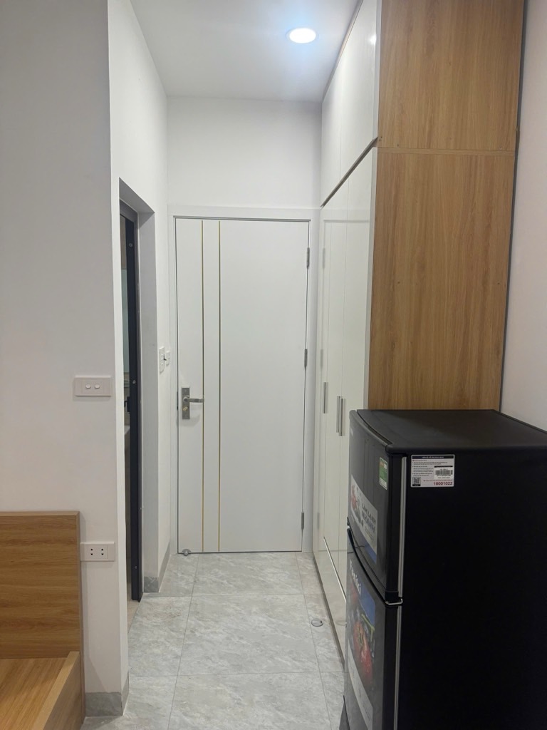 Bán nhà Vĩnh Hưng - diện tích 45m2 6 tầng - Nhà hoàn thiện long lanh - giá 12,3 tỷ