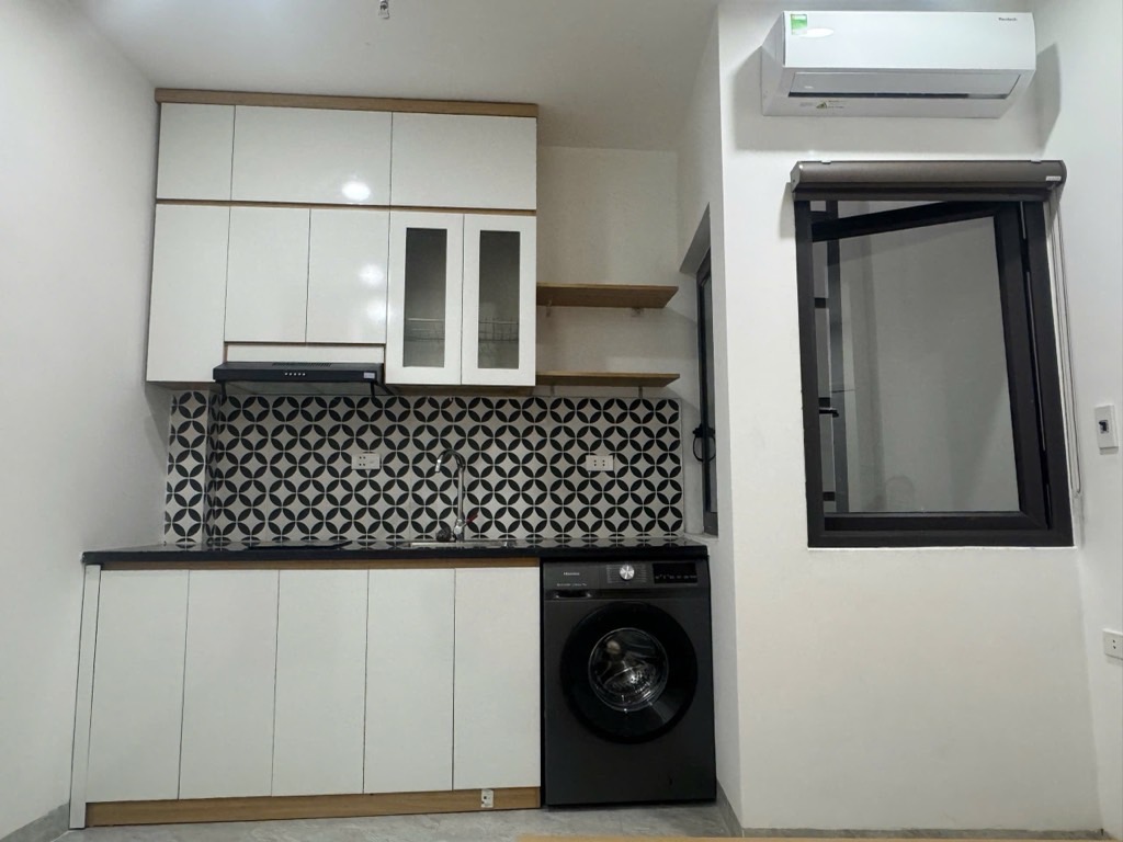 Bán nhà Vĩnh Hưng - diện tích 45m2 6 tầng - Nhà hoàn thiện long lanh - giá 12,3 tỷ