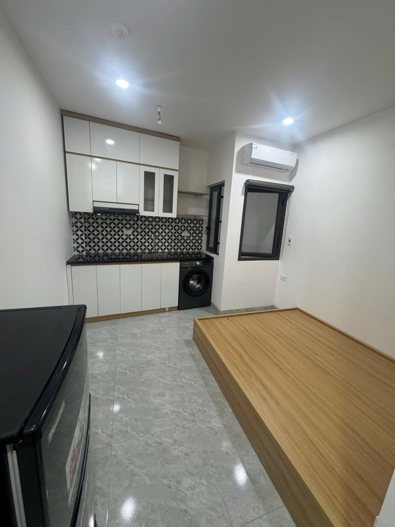 Bán nhà Vĩnh Hưng - diện tích 45m2 6 tầng - Nhà hoàn thiện long lanh - giá 12,3 tỷ