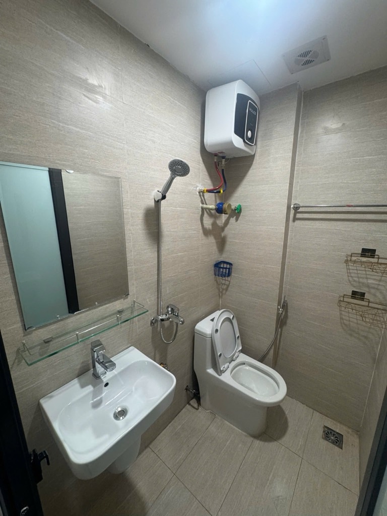 Bán nhà Vĩnh Hưng - diện tích 45m2 6 tầng - Nhà hoàn thiện long lanh - giá 12,3 tỷ