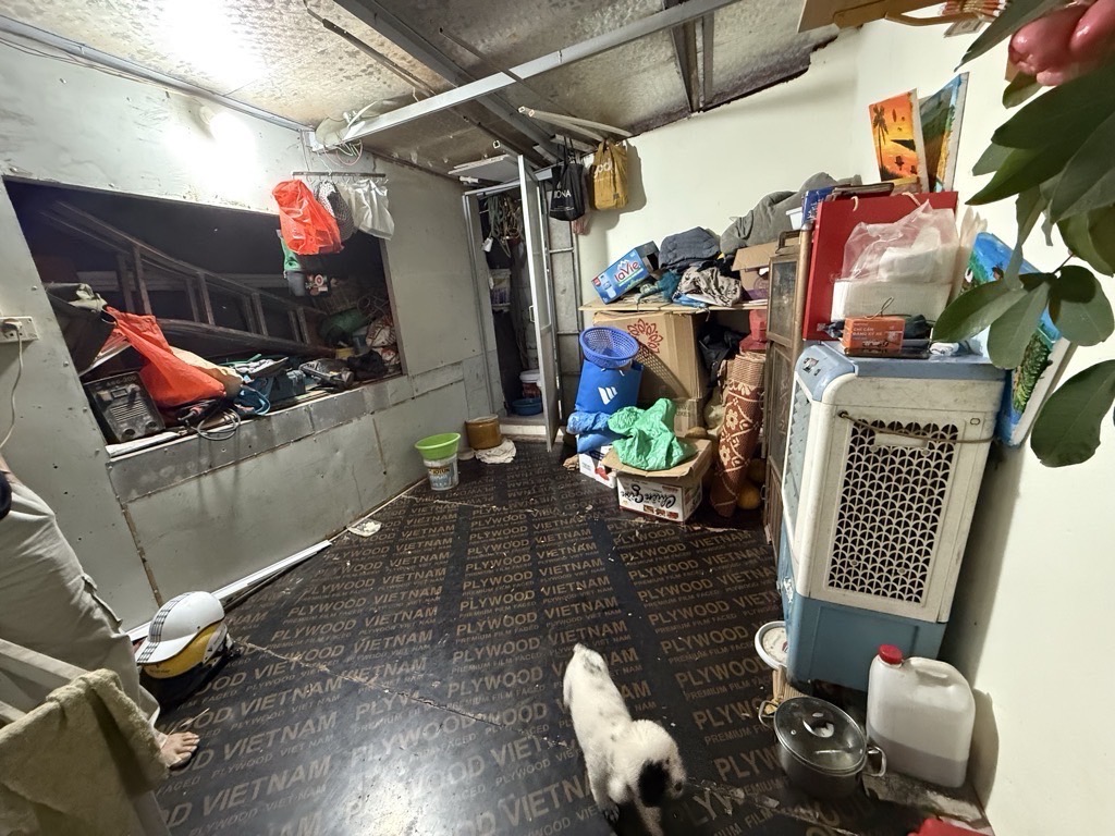 Bán nhà Nguyễn Quý Đức - diện tích 23m2 2 tầng - Kinh doanh khủng khiếp - giá 3,7 tỷ