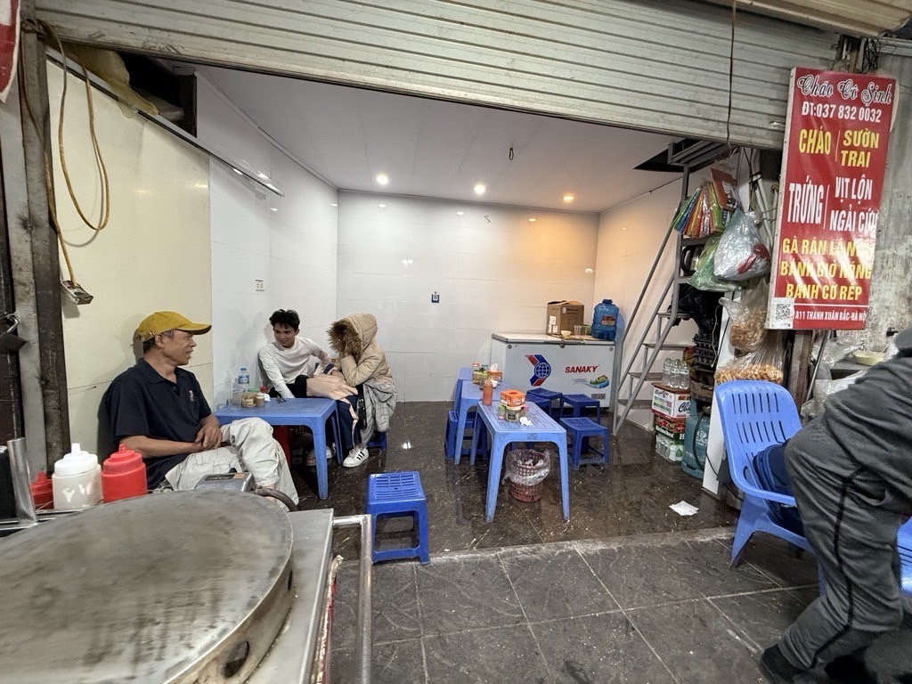 Bán nhà Nguyễn Quý Đức - diện tích 23m2 2 tầng - Kinh doanh khủng khiếp - giá 3,7 tỷ