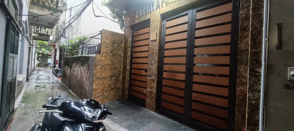 Bán nhà Vương Thừa Vũ - diện tích 50m2 7 tầng - Nhà mới có thang máy - giá 19,5 tỷ