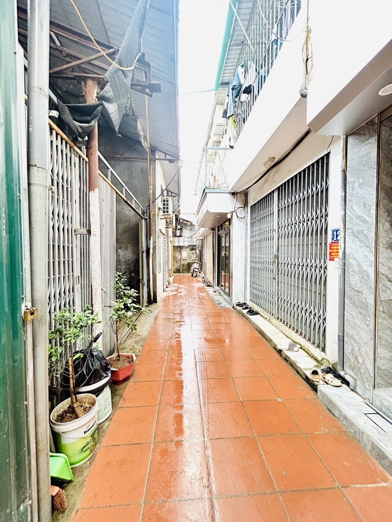 Bán nhà Lĩnh Nam - diện tích 31m2 2 tầng - Nhà chưa sổ - giá 2,69 tỷ