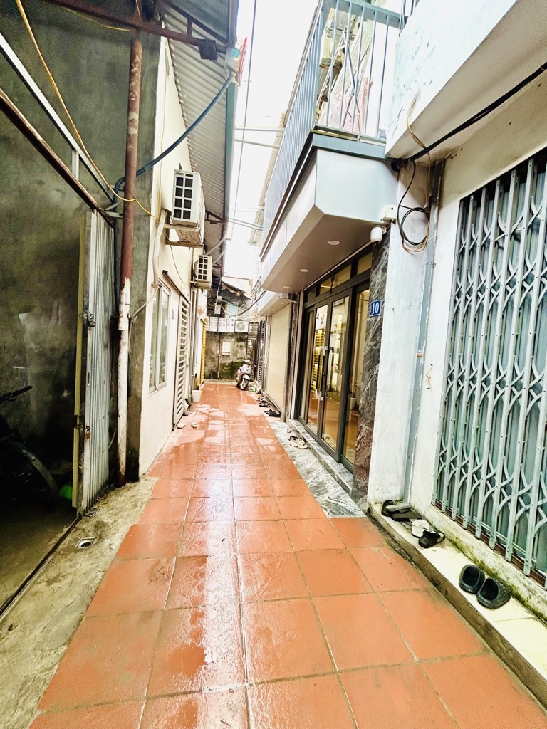 Bán nhà Lĩnh Nam - diện tích 31m2 2 tầng - Nhà chưa sổ - giá 2,69 tỷ